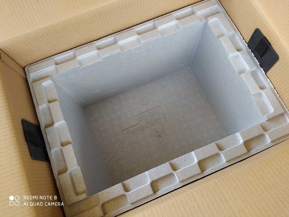 Термобокс, термоконтейнер.