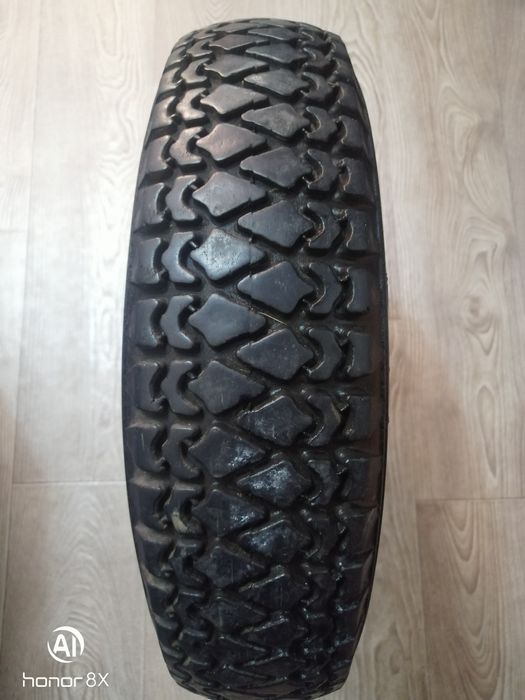 До інвалідної мотоколяски, чи на причіп  R 9-4,50