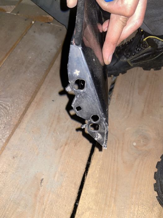 Бампер передній чорний дорес f30 f31 ноздрі заглушка туманка f30