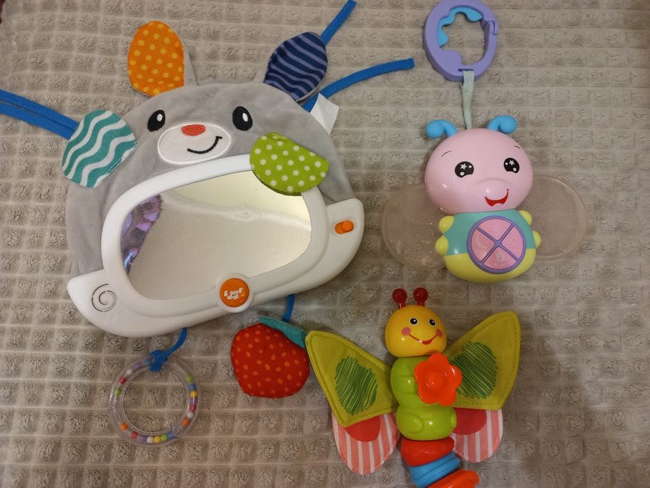 Іграшки для немовлят