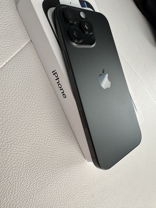 Iphone 16 Pro Max ,stan perfekcyjny ,bateria 100%,gwarancja