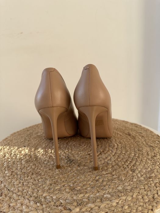 Туфли Estro нюд, 39 (маломерят на 38), каблук ~10 см, состояние новых