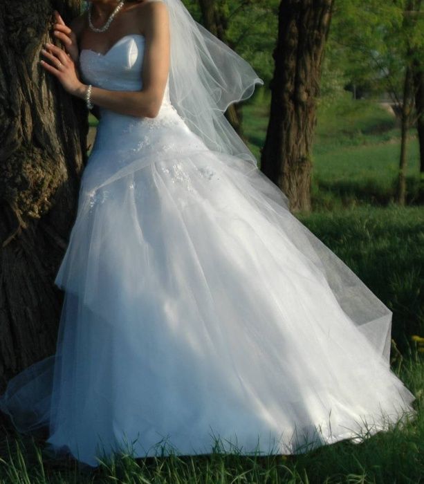 wyjątkowa suknia ślubna princeska 36-38 + GRATIS