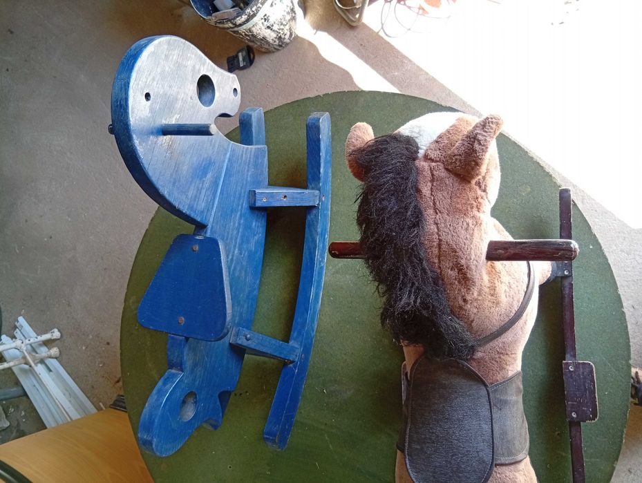 Dois cavalos baloiço