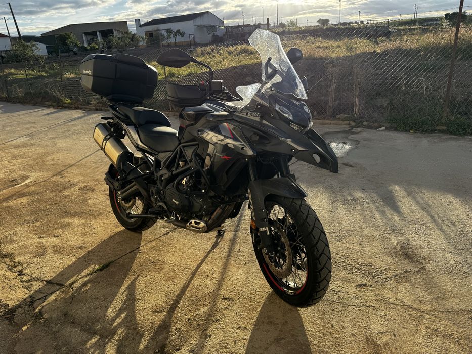 Benelli TRK 502 X 2023 – Impecável – 3.000 km – Garantia – Top Case incluída