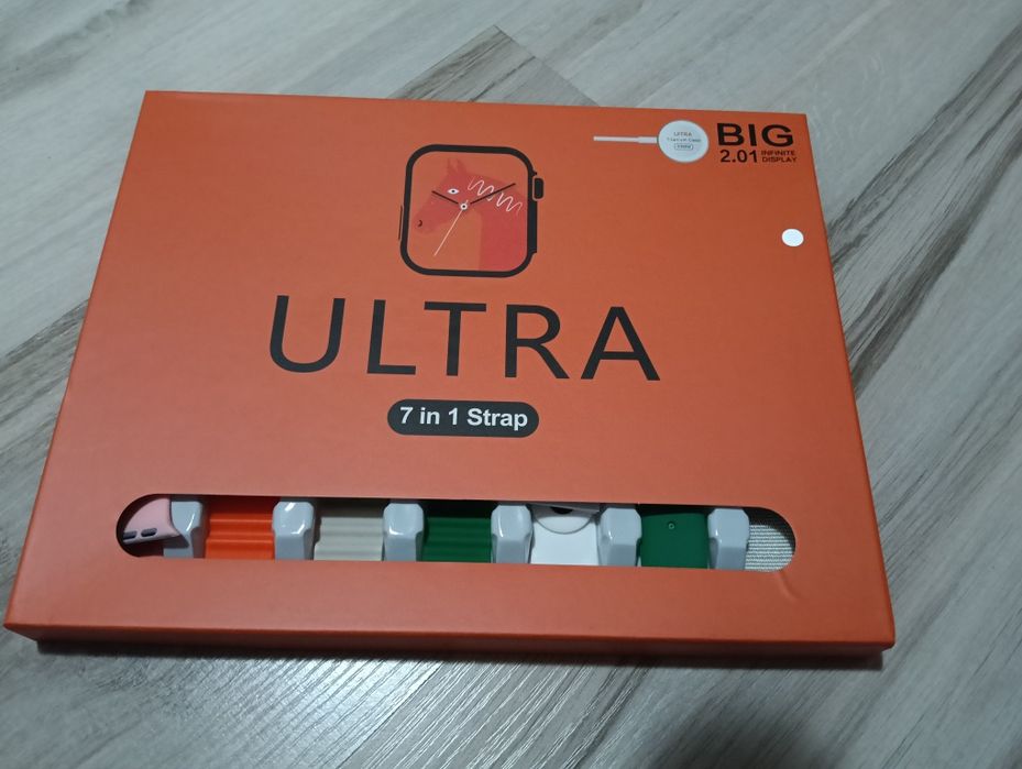 Nowy smartwatch z wymiennymi paskami