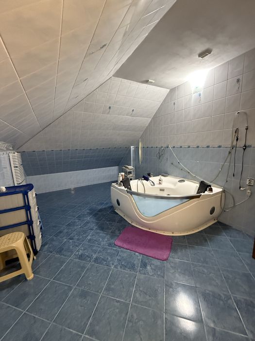 Оренда будинку Винники, 300м.2, вул.Білозіра, ділянка 12 сот.,1000$+КП