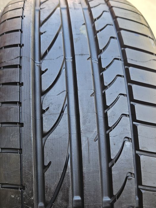 Шины БУ 205 40 R 17 Bridgestone Potenza RE050A комплект лето
