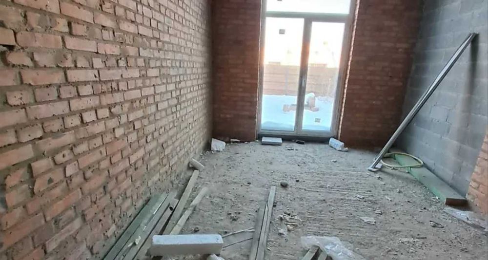 Продам гарний котедж з міськими комунікаціями