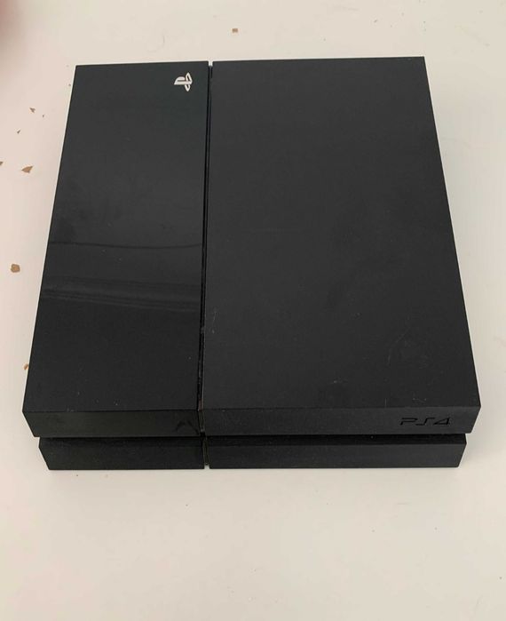 PlayStation 4 500 GB — sem comando