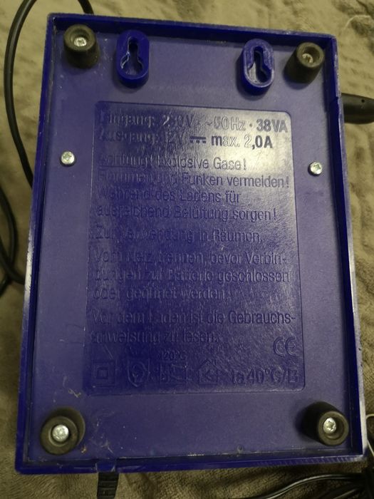 Зарядное для мото акб