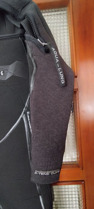 Fato de mergulho masculino aqualung