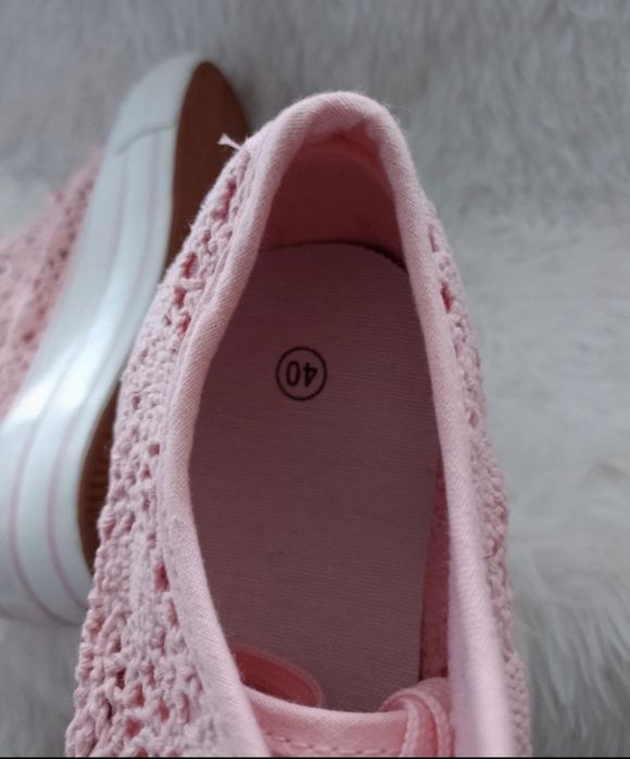 Różowe koronkowe trampki/adidasy Butik 40