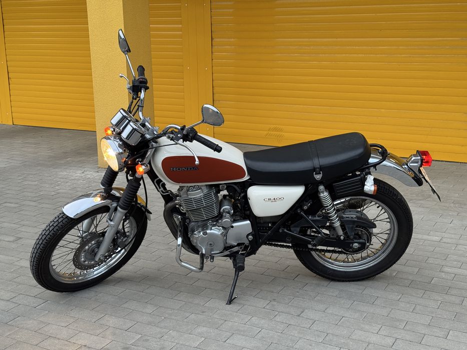 Мотоцикл Honda CB 400 SS