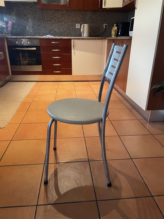 Cadeiras de cozinha (4)