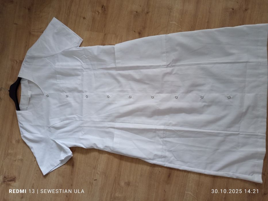 Fartuch laboratoryjny kosmetyczny medyczny 38 M  nowy