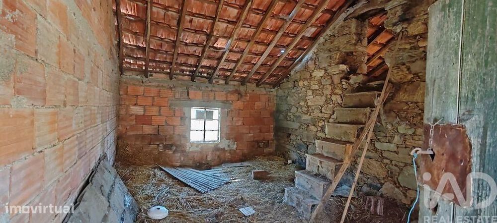 Casa / Villa em Proença-a-Nova e Peral de 69 m2
