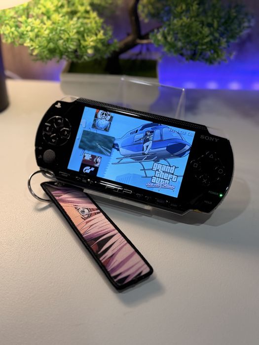 PSP Fat Black Piano 32Gb Games