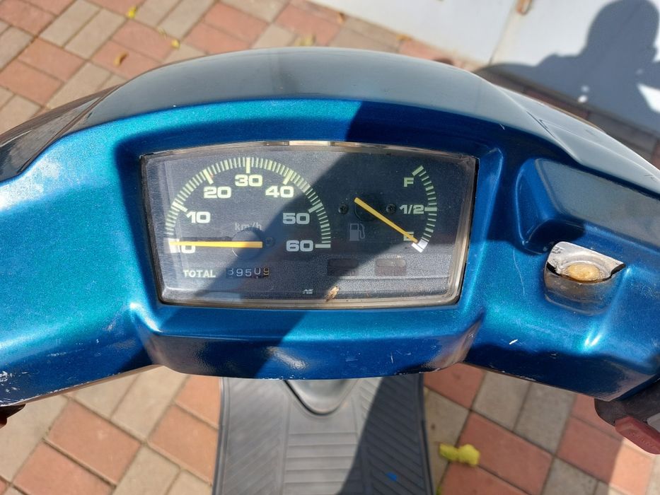 Продам скутер  Yamaha axis