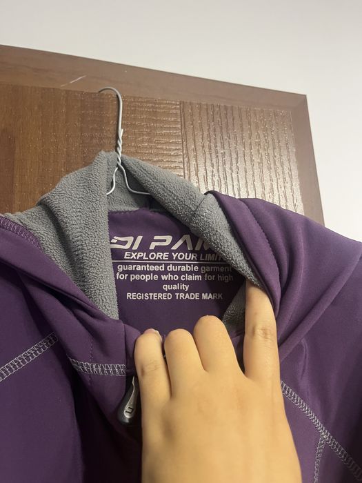 Яскрава трекінгова куртка Softshell Di Pal (M)
