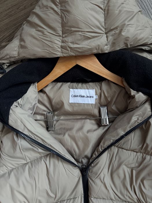 Куртка пуховик Calvin Klein Jeans, XS/S