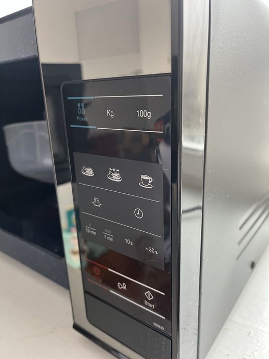 Микроволновка Samsung ME83x