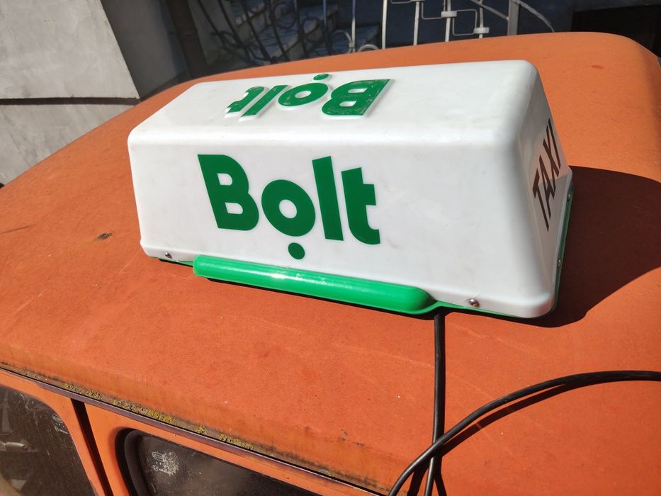 Kogut na dach Taxi