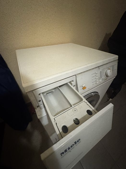 пральна машинка miele w985