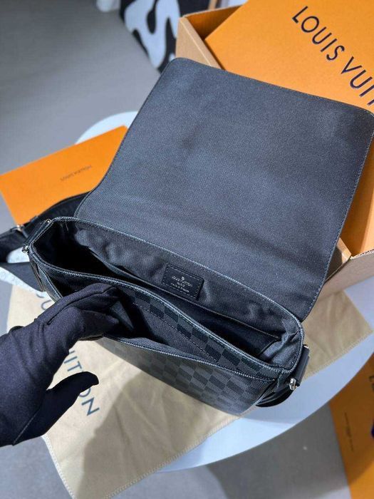 Классический мессенджер Louis Vuitton плечевая сумка District PM мужская сумка ЛВ c829