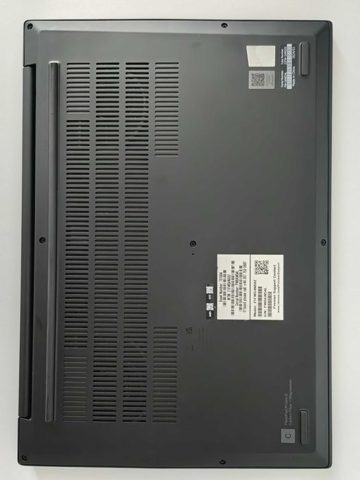 Lenovo ThinkPad P1 Gen 6 - i7-13800H 32GB 1TB RTX A1000