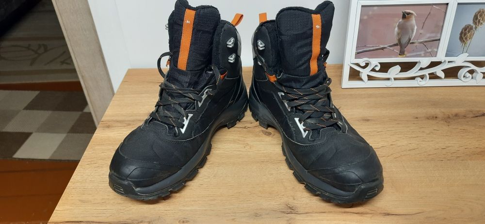 Зимові ботінки.Черевики Qechua 42-43р