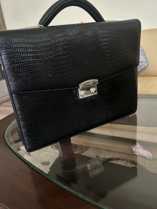 Кожаный портфель Nerri Karra