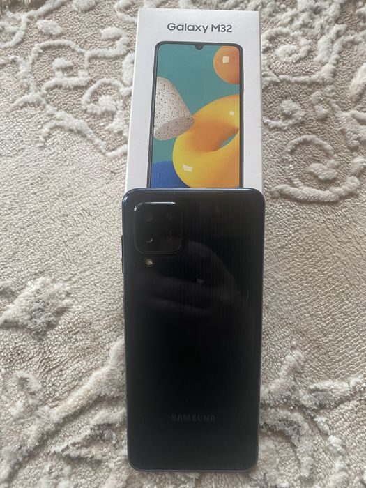 Samsung  Galaxy m 32, 128 gb, отличное состояние