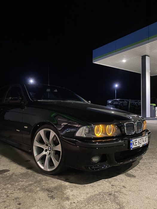 Продам BMW e39  540i