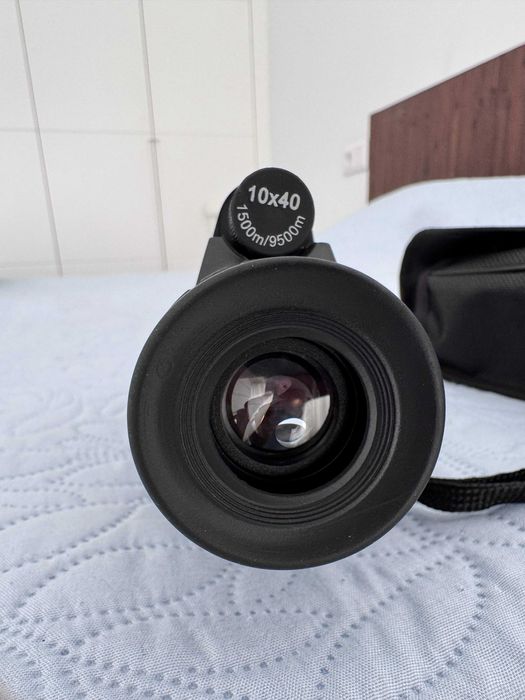 Monóculo 10x40 com zoom até 150m/1000m em excelente estado!