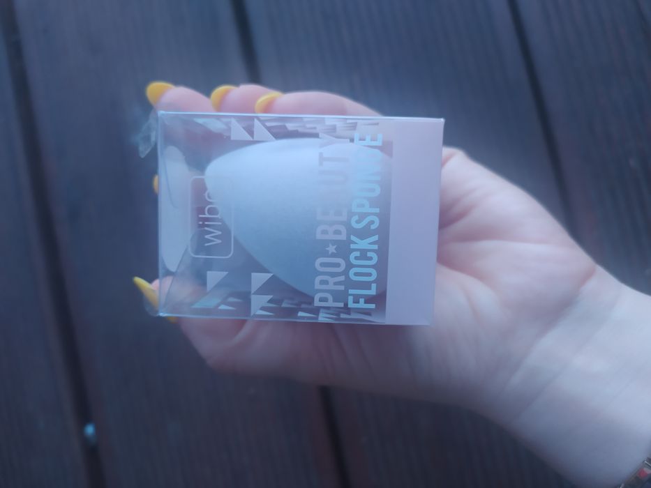 Beauty sponge welur Wibo.
