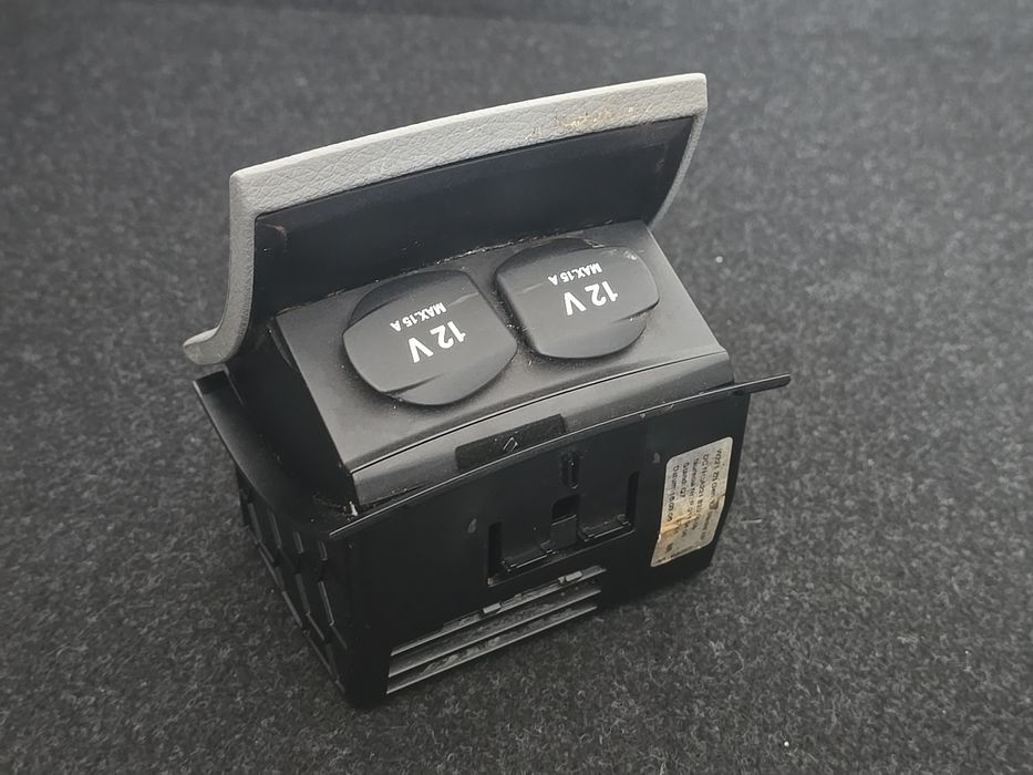 Consola Central Traseira Isqueiro Duplo /  Duas Entradas 12V ORIGINAL Mercedes w221 S class 2006-  EPC