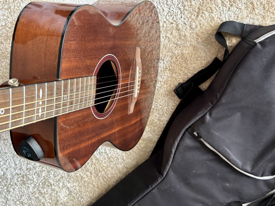 Guitarra Yamaha Storia III