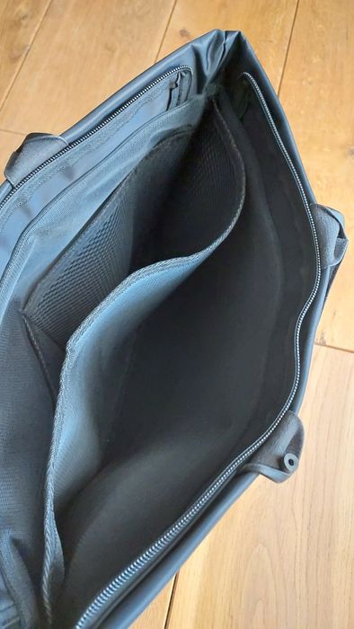 Torba czarna na laptopa