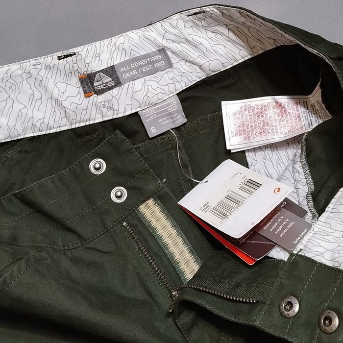 Штани Nike ACG .