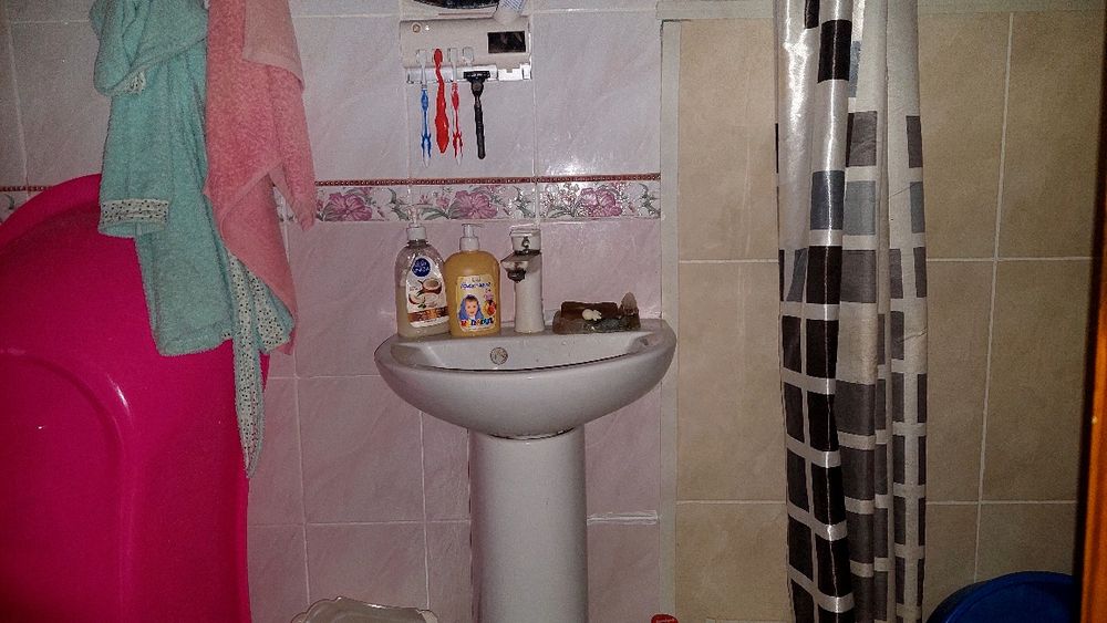 Продам 2-кімнатну квартиру. Вул.Вірменська,16.