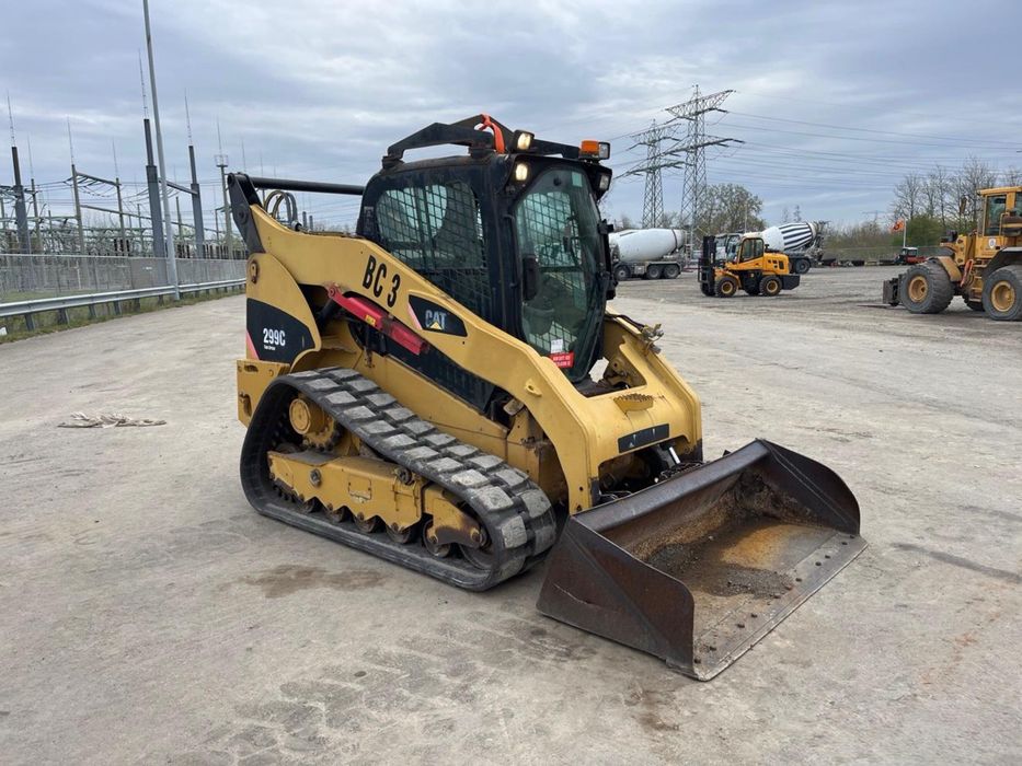 CAT 299C Pá Carregadora de Rastos Excelente Com Apenas 920 Horas ###OPORTUNIDADE###