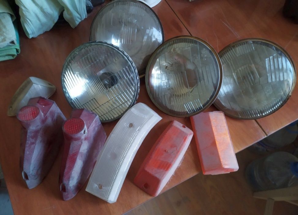 Фары и стекла для автомобиля, новые