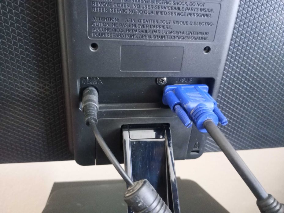 Монітор 18.5 " (12 Вольт) широкий