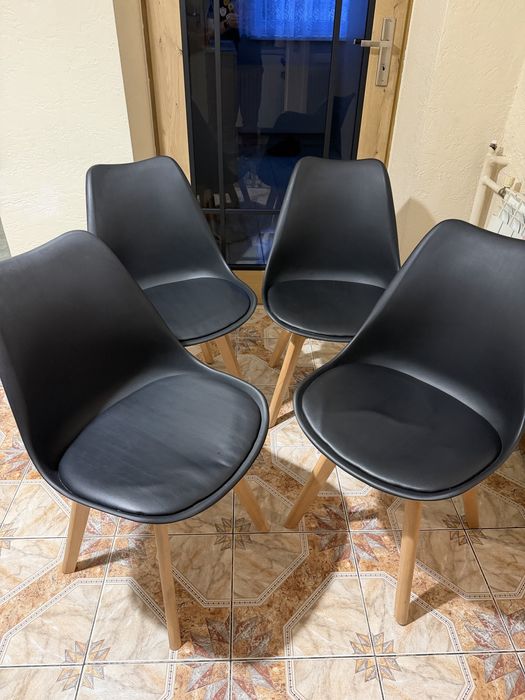 Krzesła 4 sztuki czarne