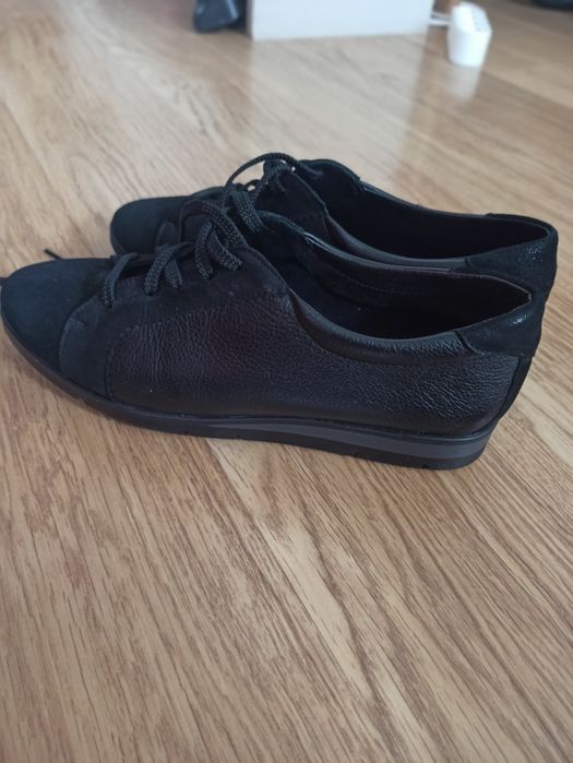 Продам кожанные  туфли