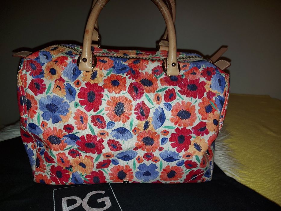 Carteira Purificacion Garcia