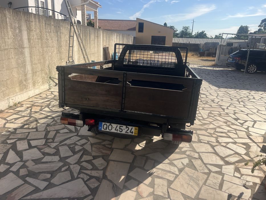 Mazda b2200