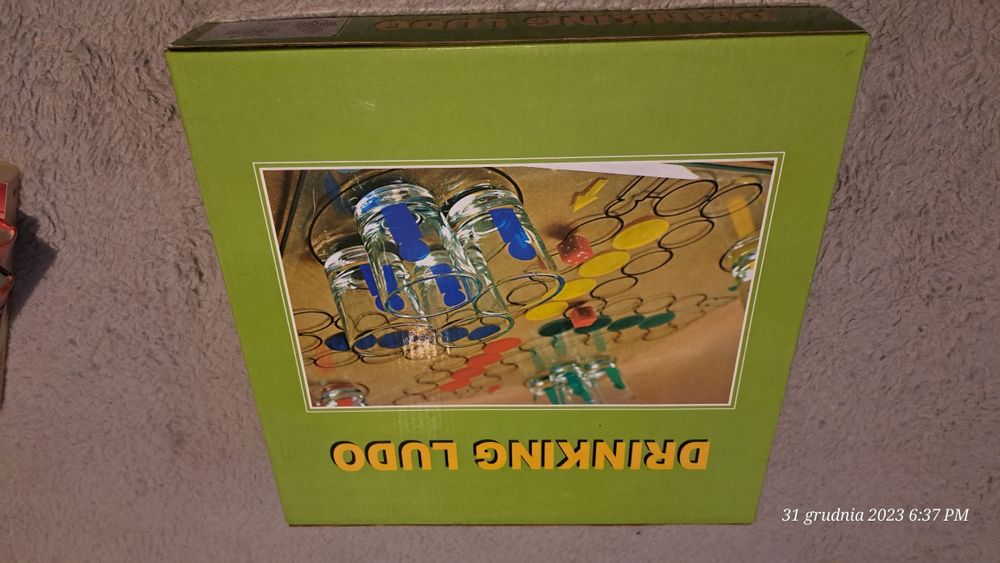 Gra chinczyk " drinking ludo"