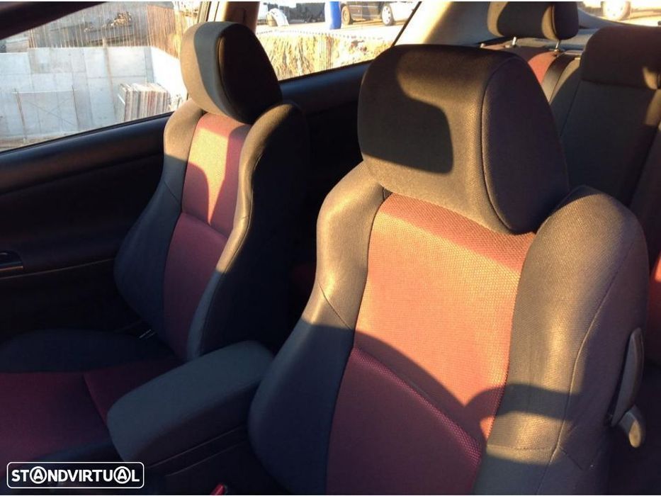 Toyota Corolla T-Sport 2006 para peças